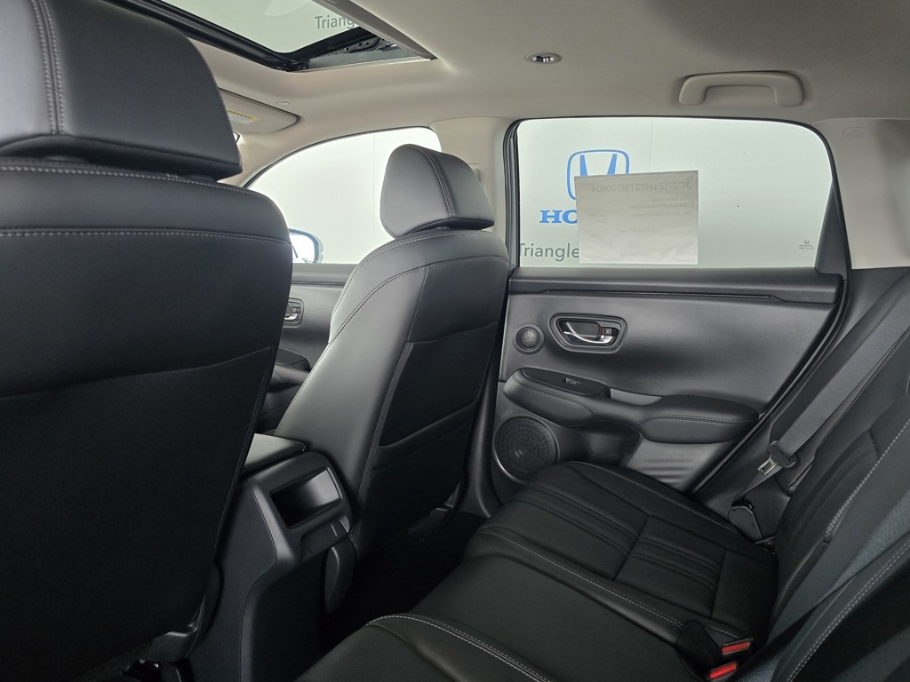 2026 Honda HR-V EX-L photo 17