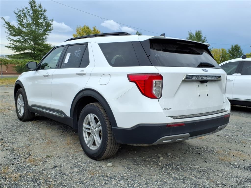 2024 Ford Explorer XLT photo 4