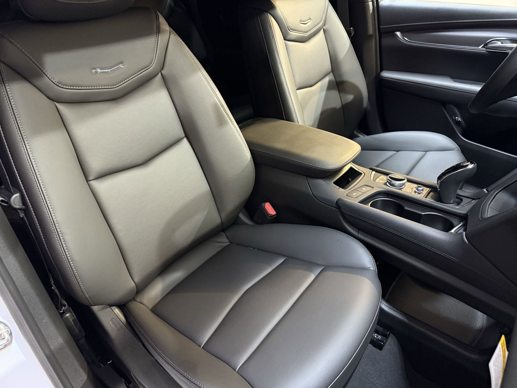 2025 Cadillac XT5 Luxury photo 47