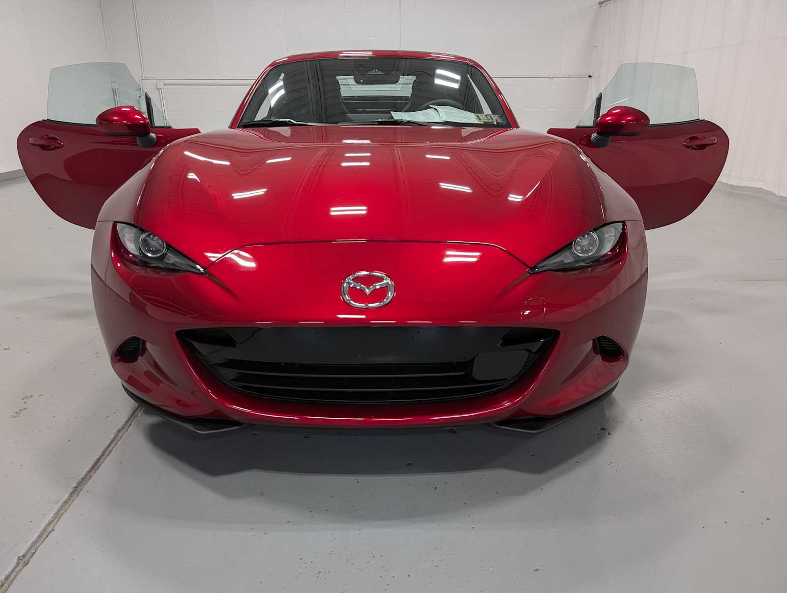2024 Mazda MX-5 Miata Miata RF Grand Touring photo 14