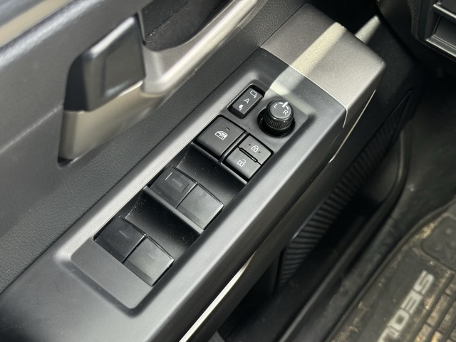 2024 Toyota Sequoia SR5 photo 13