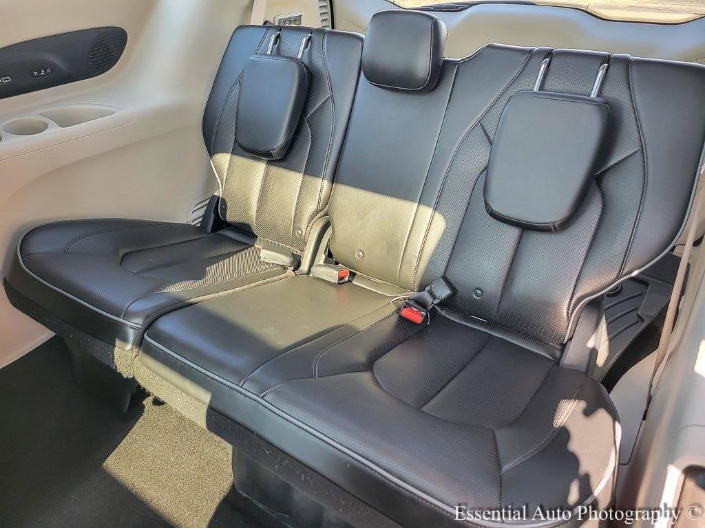 2017 CHRYSLER PACIFICA - Image 12