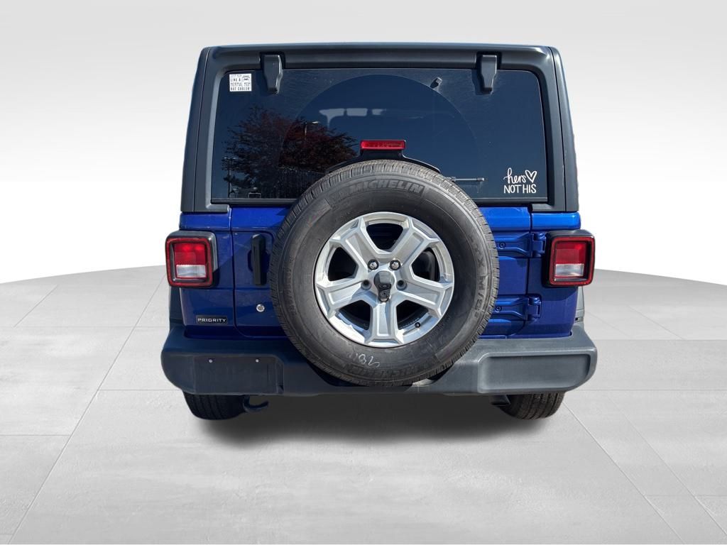 2020 Jeep Wrangler Sport S photo 4