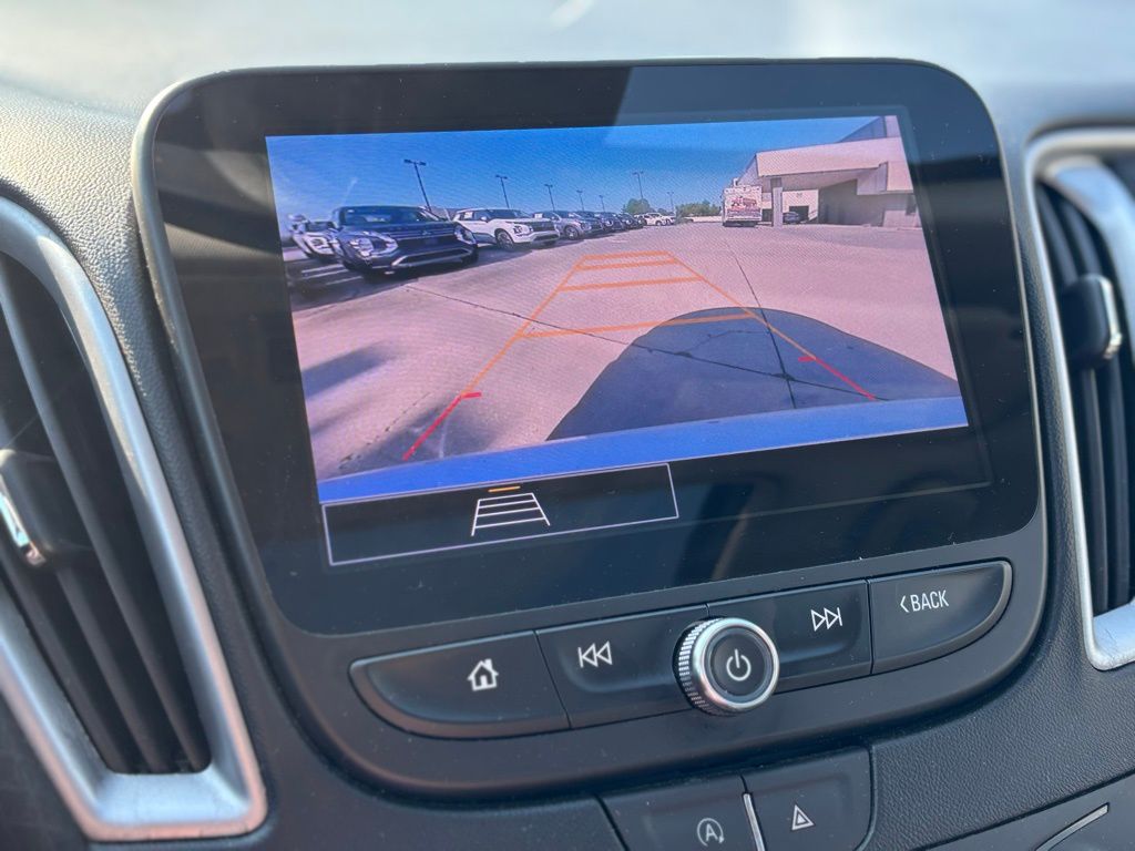 2023 Chevrolet Malibu 1LT photo 18