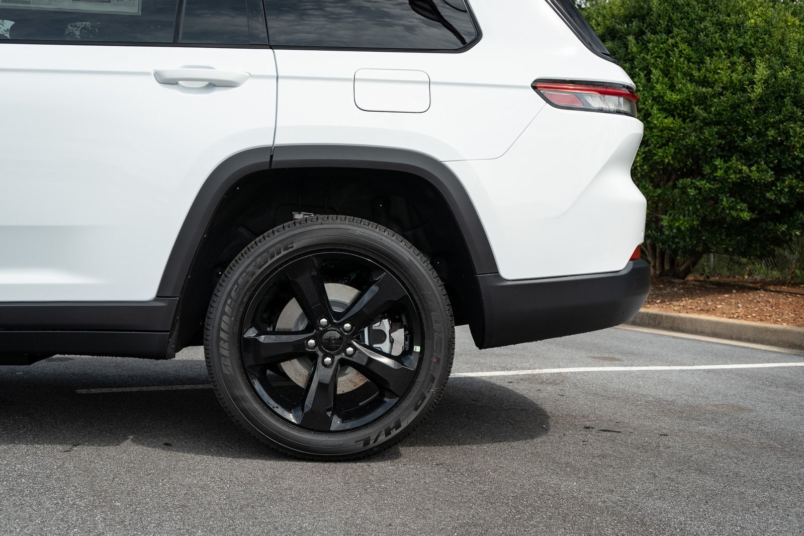 2025 Jeep Grand Cherokee Altitude X photo 2
