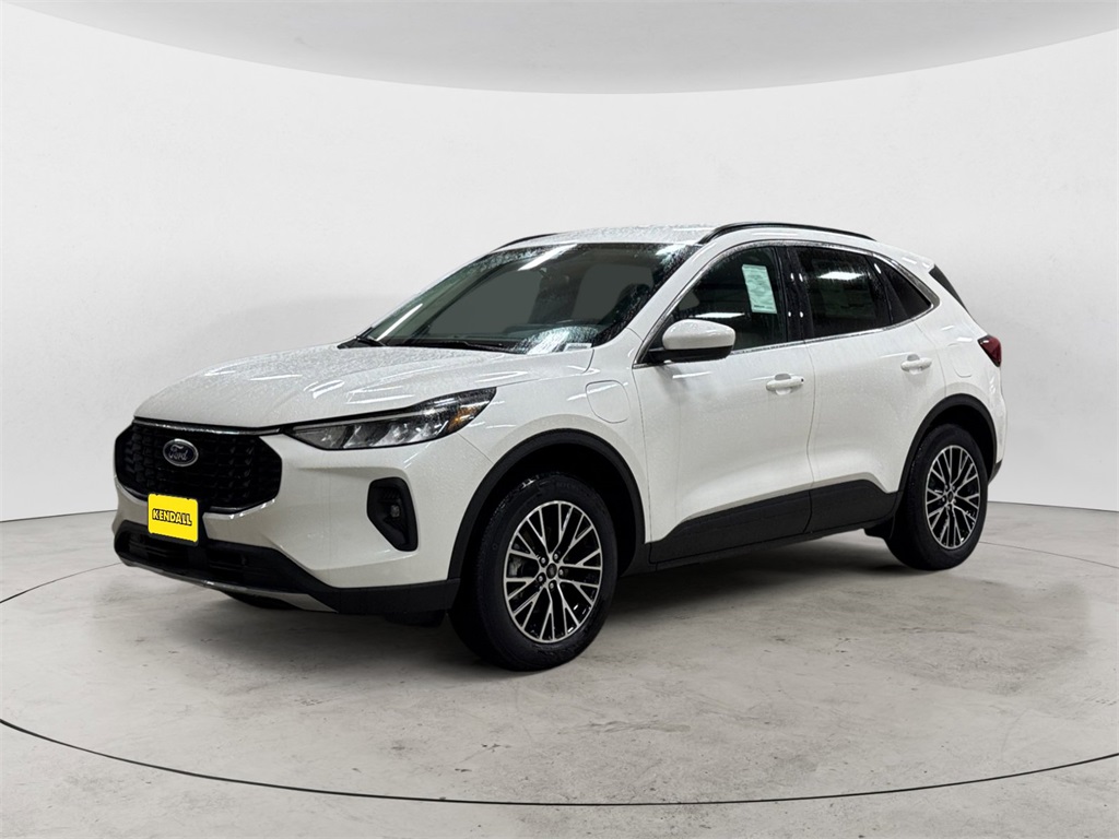 2025 Ford Escape PHEV's photo