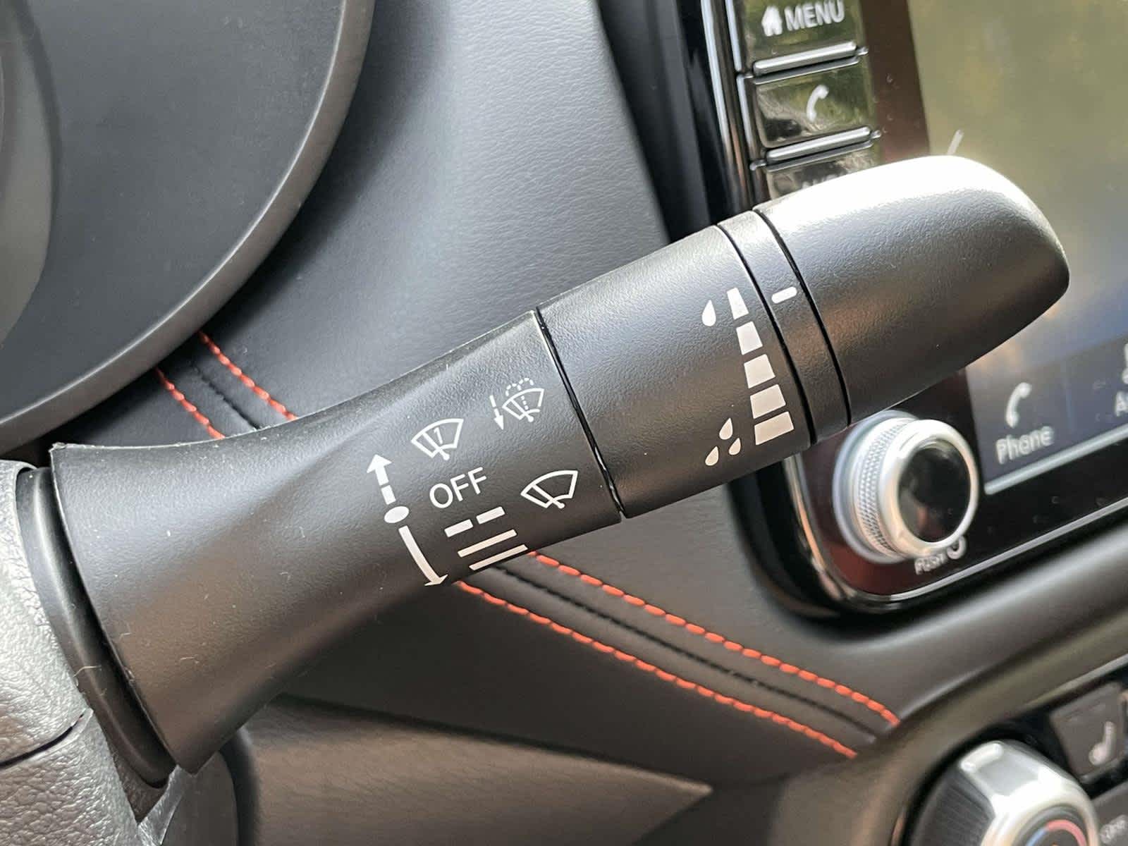 2025 Nissan Versa SR photo 26