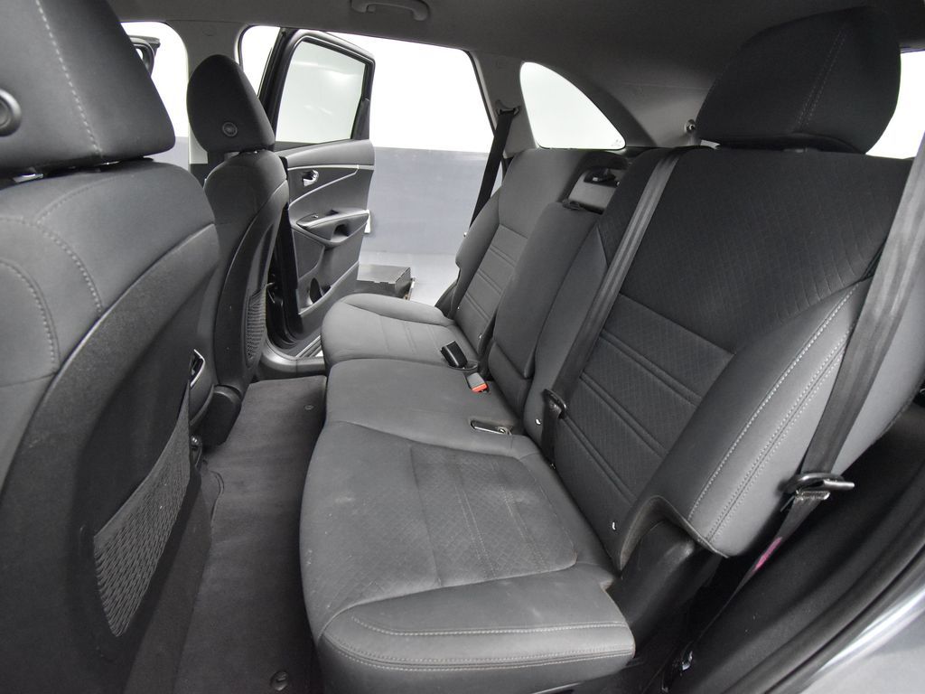 2020 Kia Sorento LX photo 31