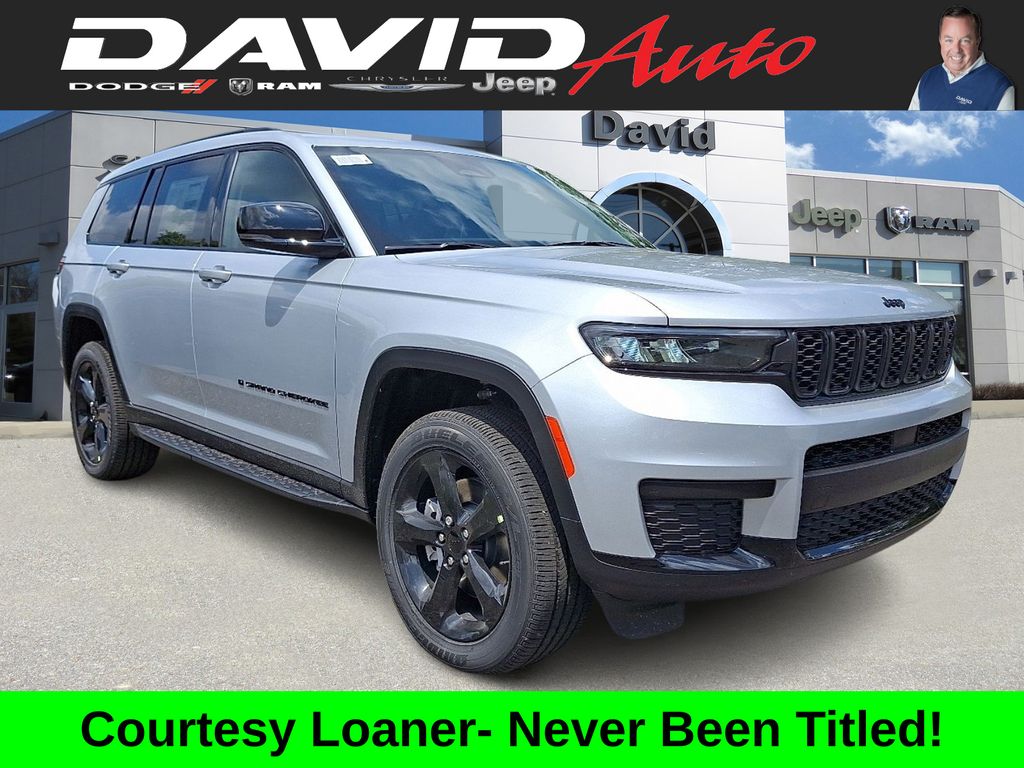 2025 Jeep Grand Cherokee L Altitude's photo