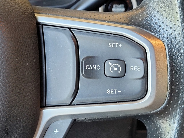 2024 Ram 3500 SLT photo 28