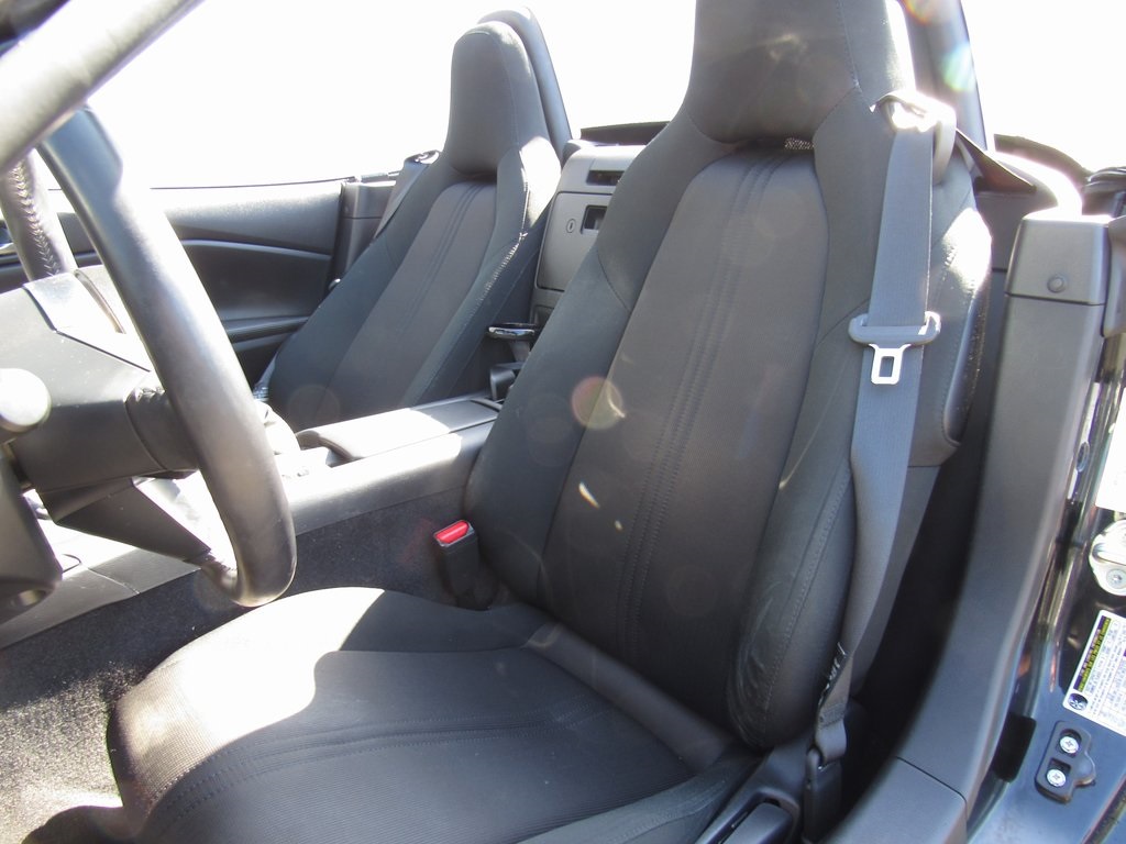 2020 Mazda MX-5 Miata Miata Sport photo 11