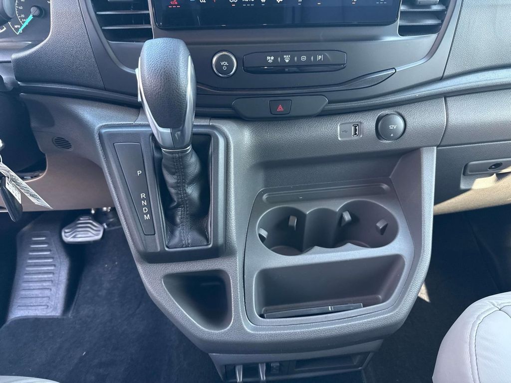 2024 Ford Transit photo 24