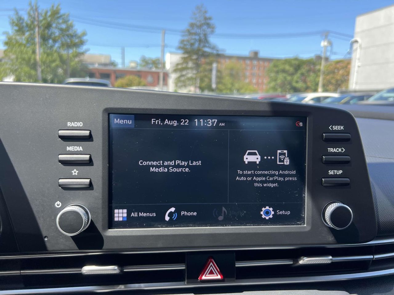 2022 Hyundai Elantra SEL photo 23
