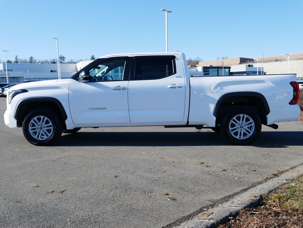 2024 Toyota Tundra SR5 photo 4