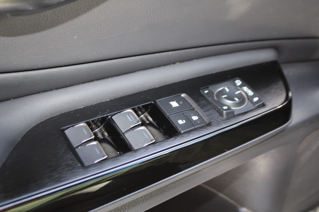 2023 Lexus ES 350 F SPORT photo 12