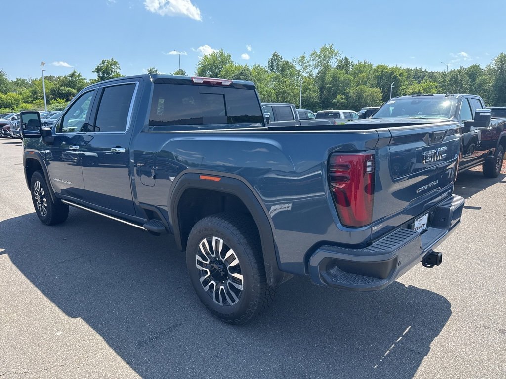 2025 Gmc Sierra 2500 HD Denali Ultimate photo 3