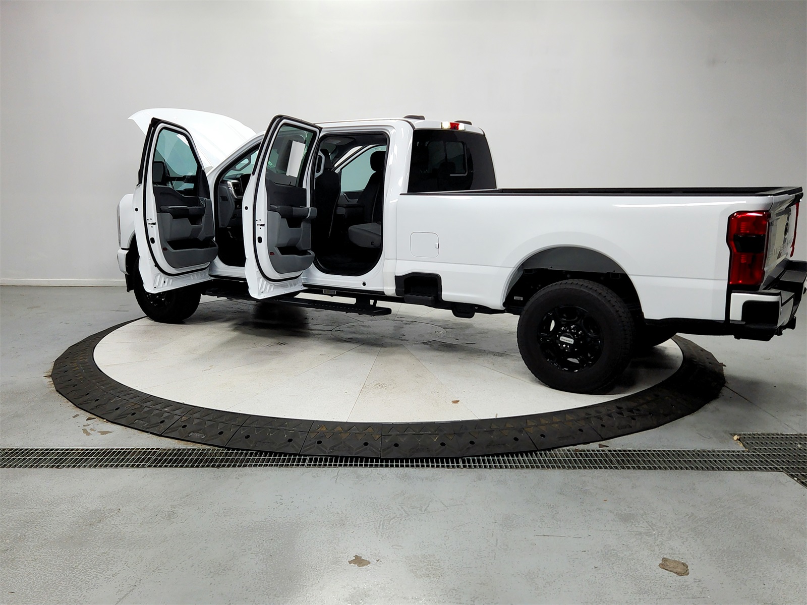 2024 Ford F-250 XL photo 11