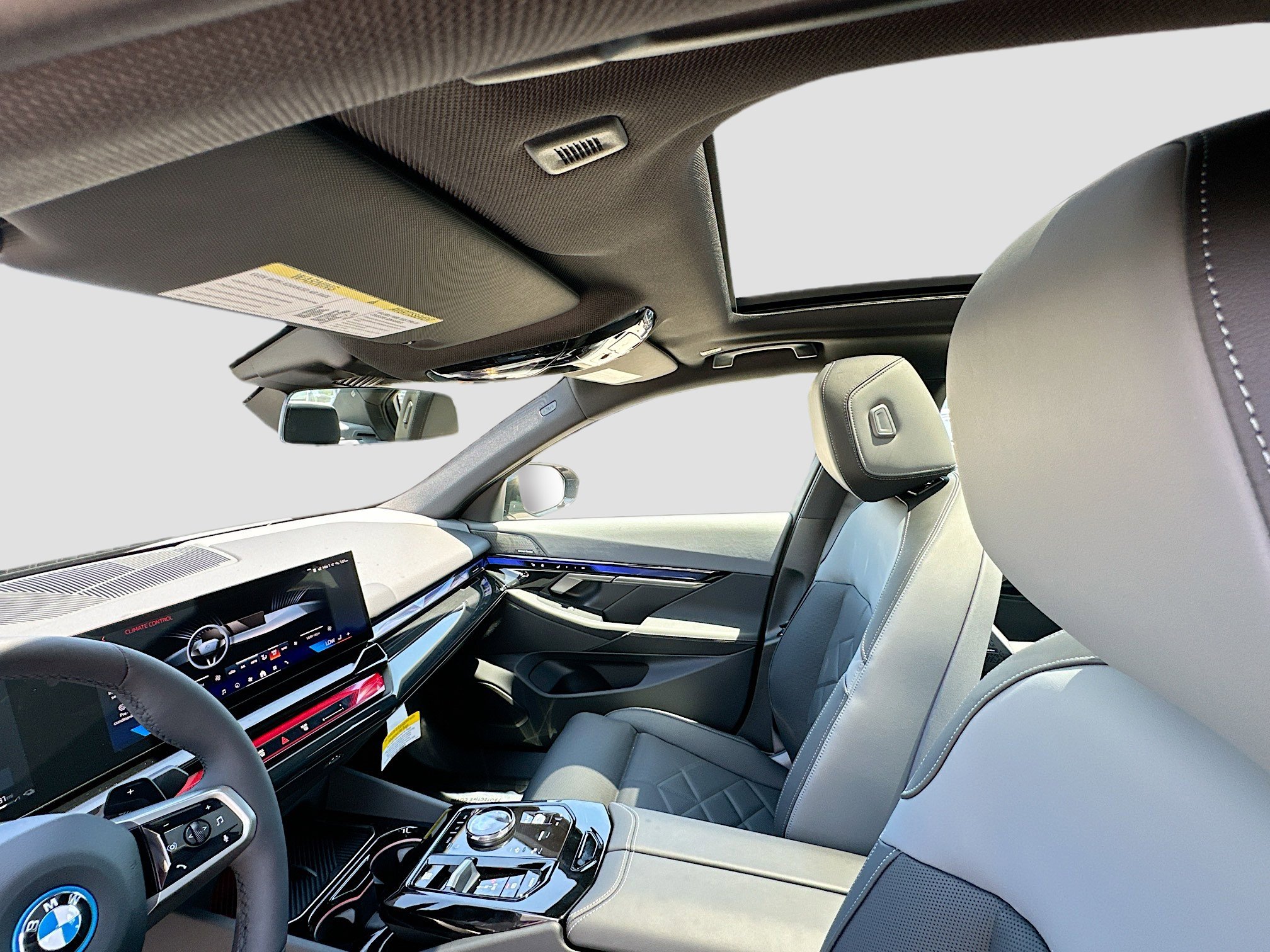 2025 Bmw 550e 550e xDrive photo 15