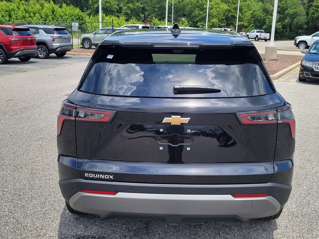 2026 Chevrolet Equinox LT photo 3