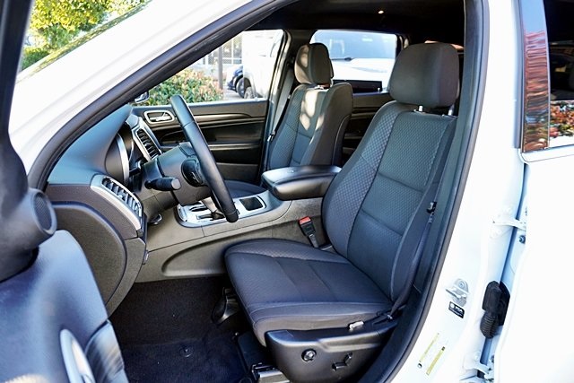 Used 2021 White Jeep Laredo E image 14