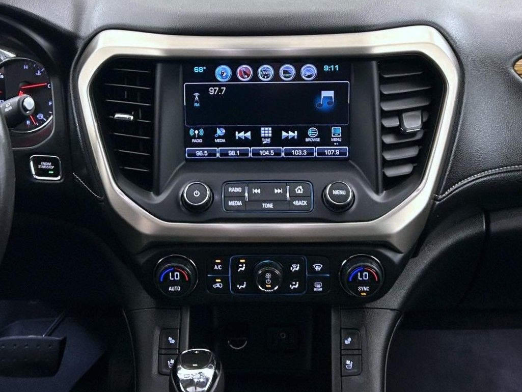2017 Gmc Acadia Denali photo 11