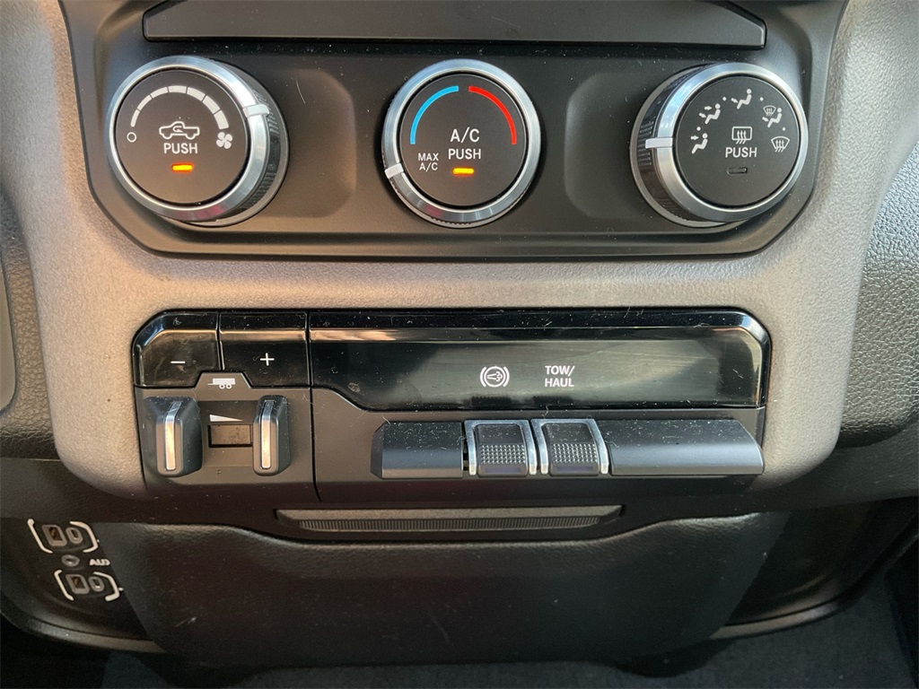 2022 Ram 3500 Big Horn photo 22