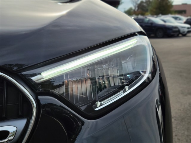 2026 Mercedes Benz GLC 300 4MATIC photo 8