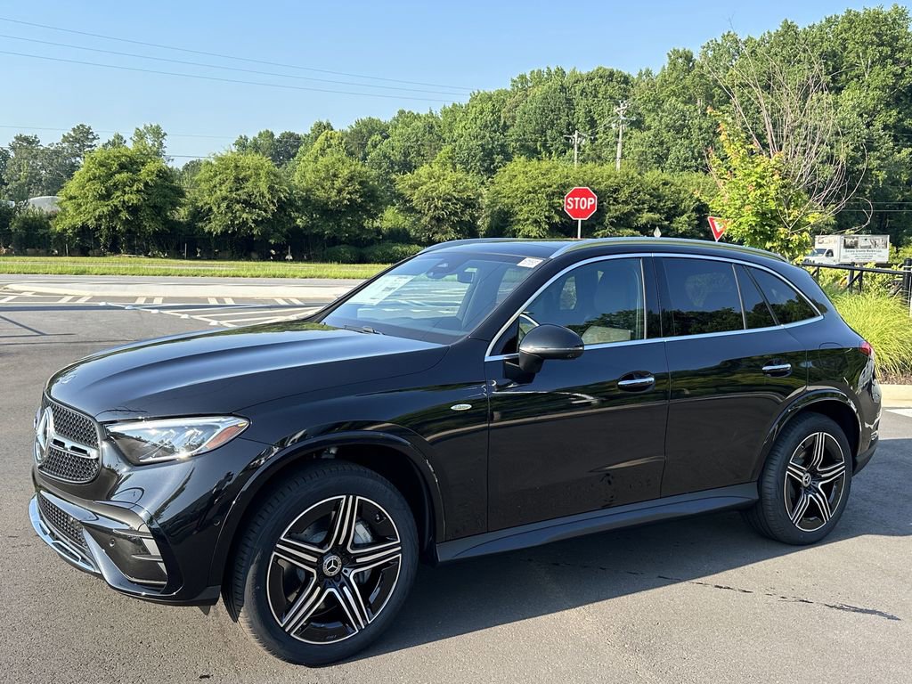 2025 Mercedes Benz GLC 350e 4MATIC photo 4