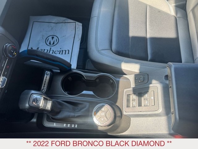 2022 Ford Bronco Black Diamond photo 11