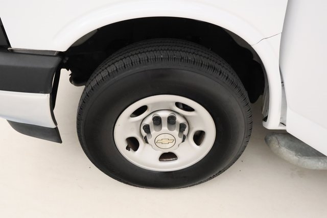 2023 Chevrolet Express Cargo Van 2500 photo 4