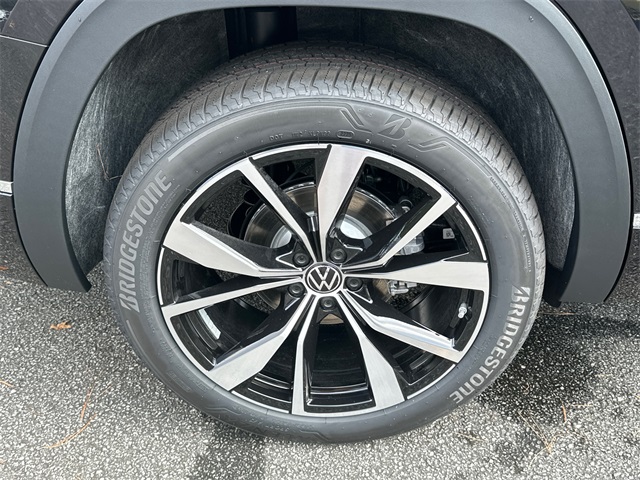 2026 Volkswagen Atlas SEL Premium R-Line photo 15