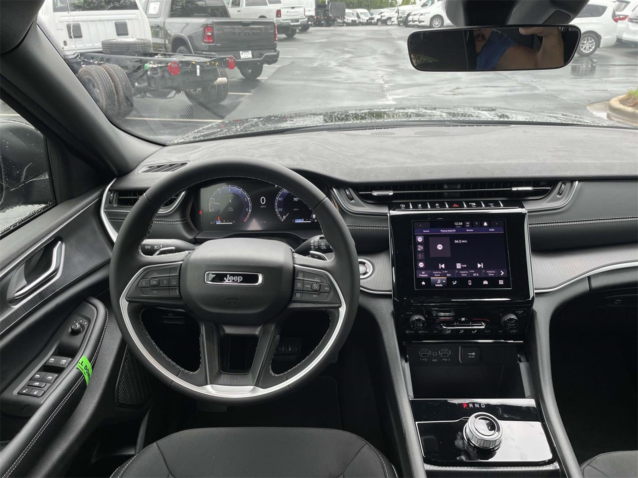 2025 Jeep Grand Cherokee Laredo X photo 10