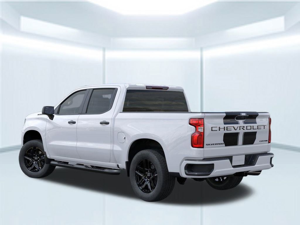 2026 Chevrolet Silverado 1500 Custom photo 2