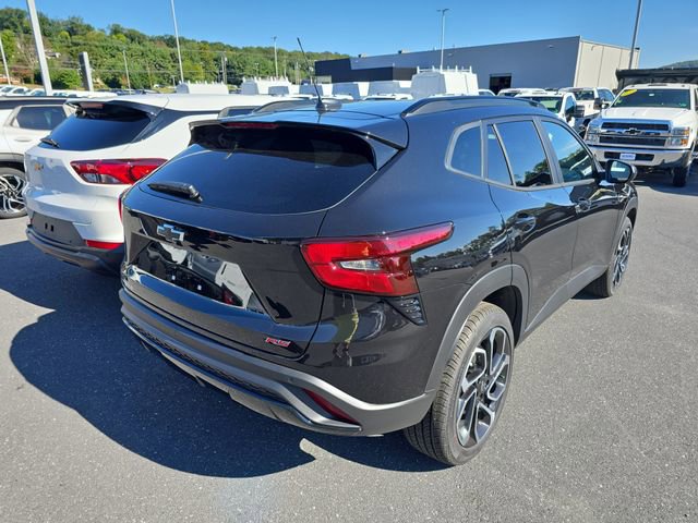 2025 Chevrolet Trax photo 4