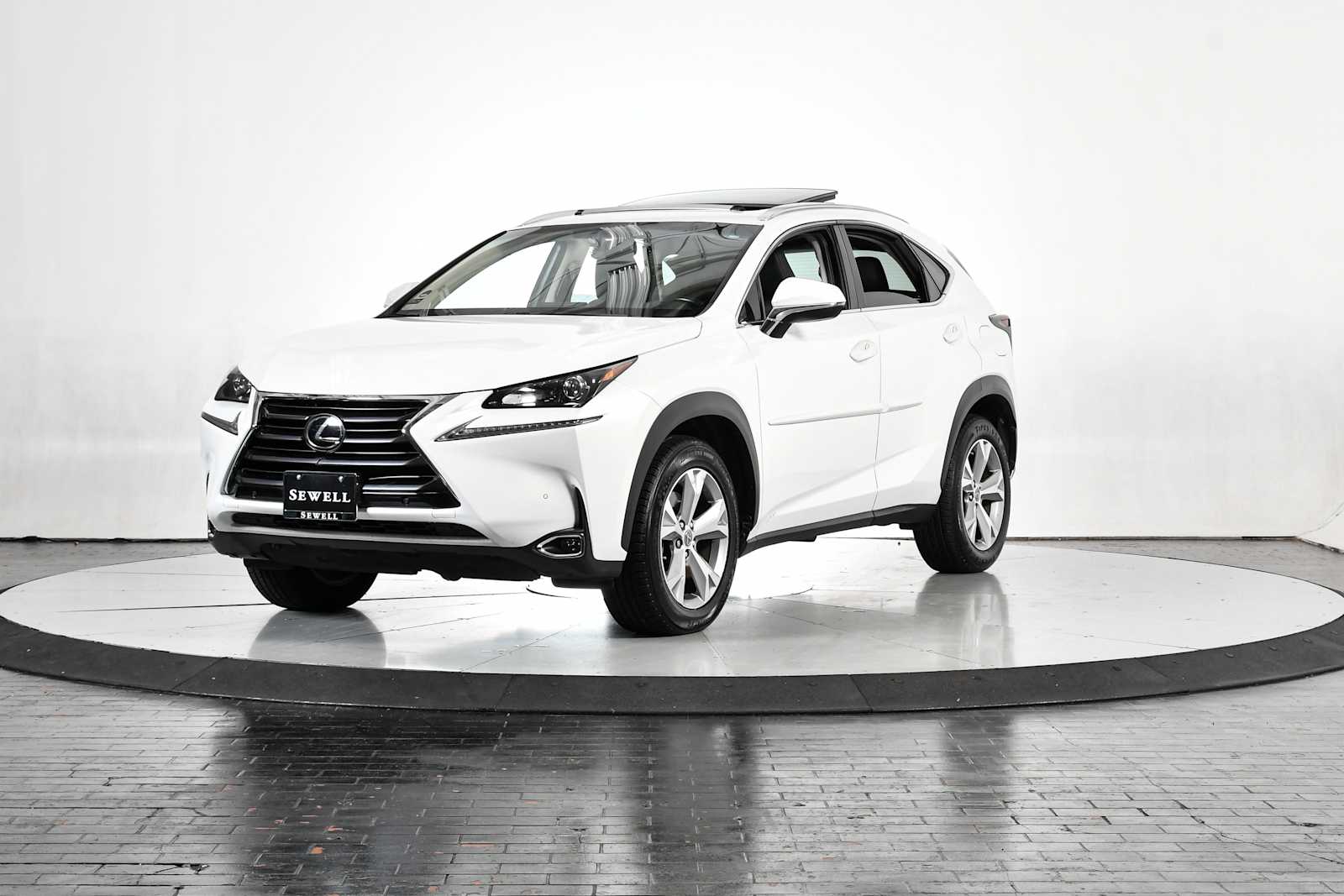 2017 Lexus NX F Sport's photo