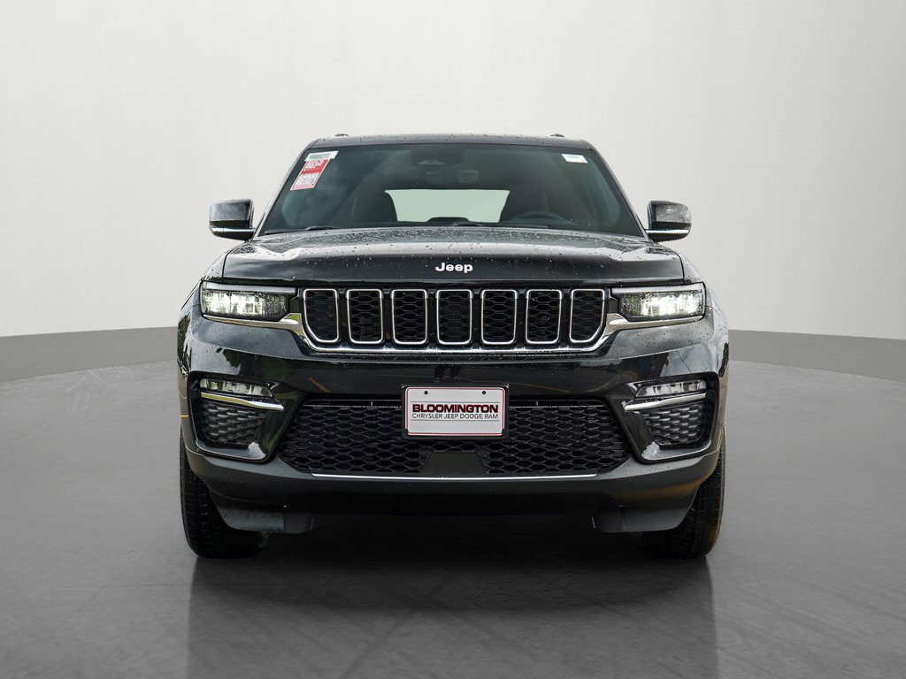 2025 Jeep Grand Cherokee Limited photo 2