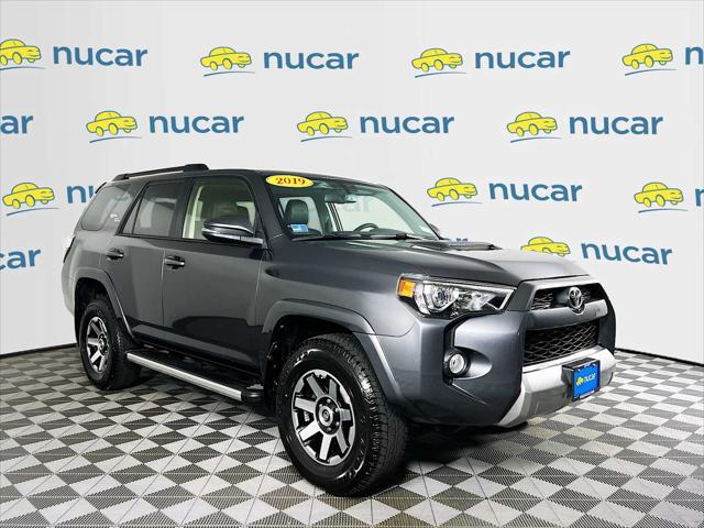 2019 Toyota 4Runner TRD Off-Road Premium's photo