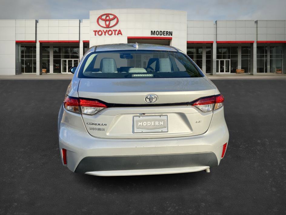 2022 Toyota Corolla LE photo 4