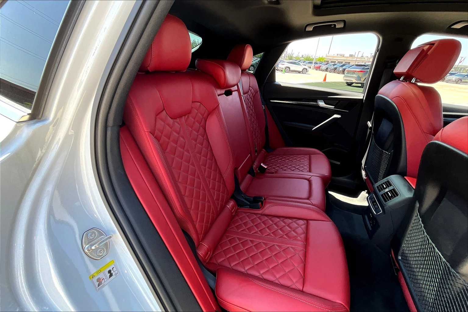 2023 Audi SQ5 Premium Plus photo 32