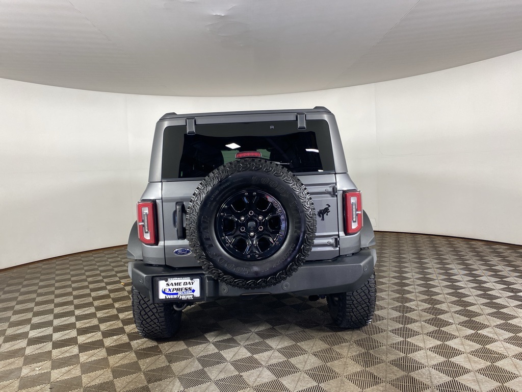 2023 Ford Bronco Wildtrak photo 2