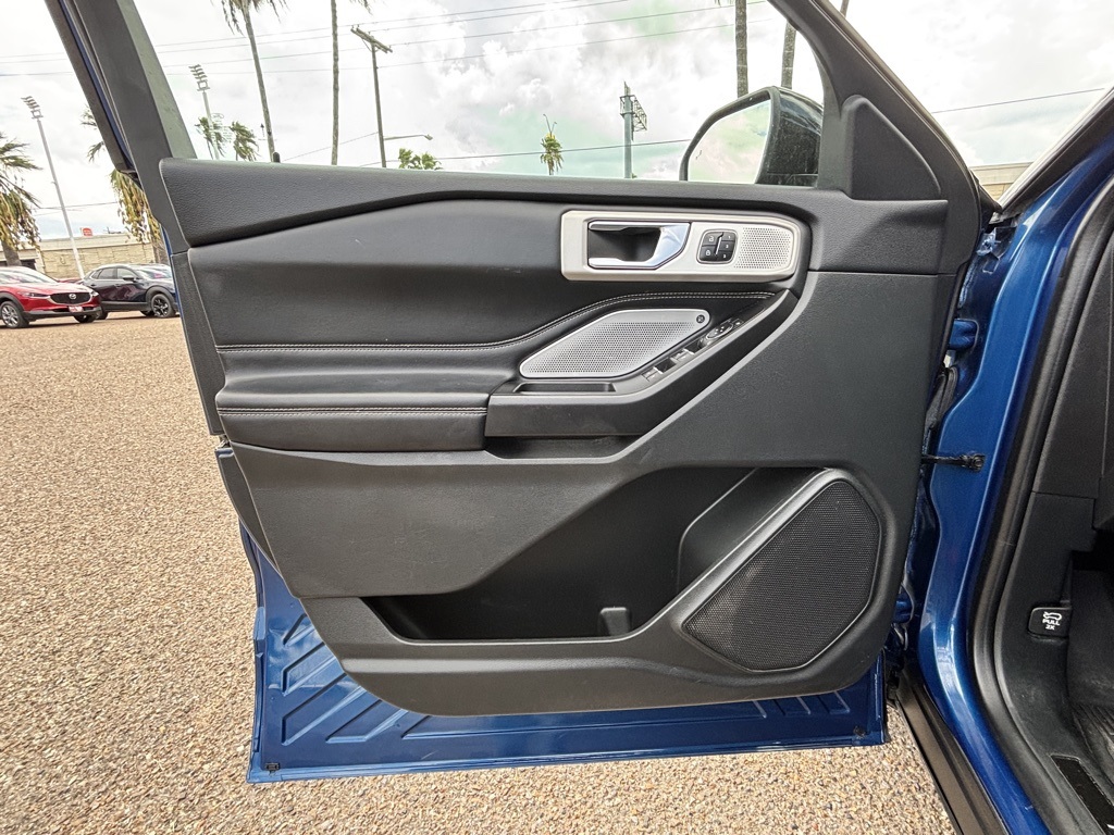 2020 Ford Explorer ST photo 8