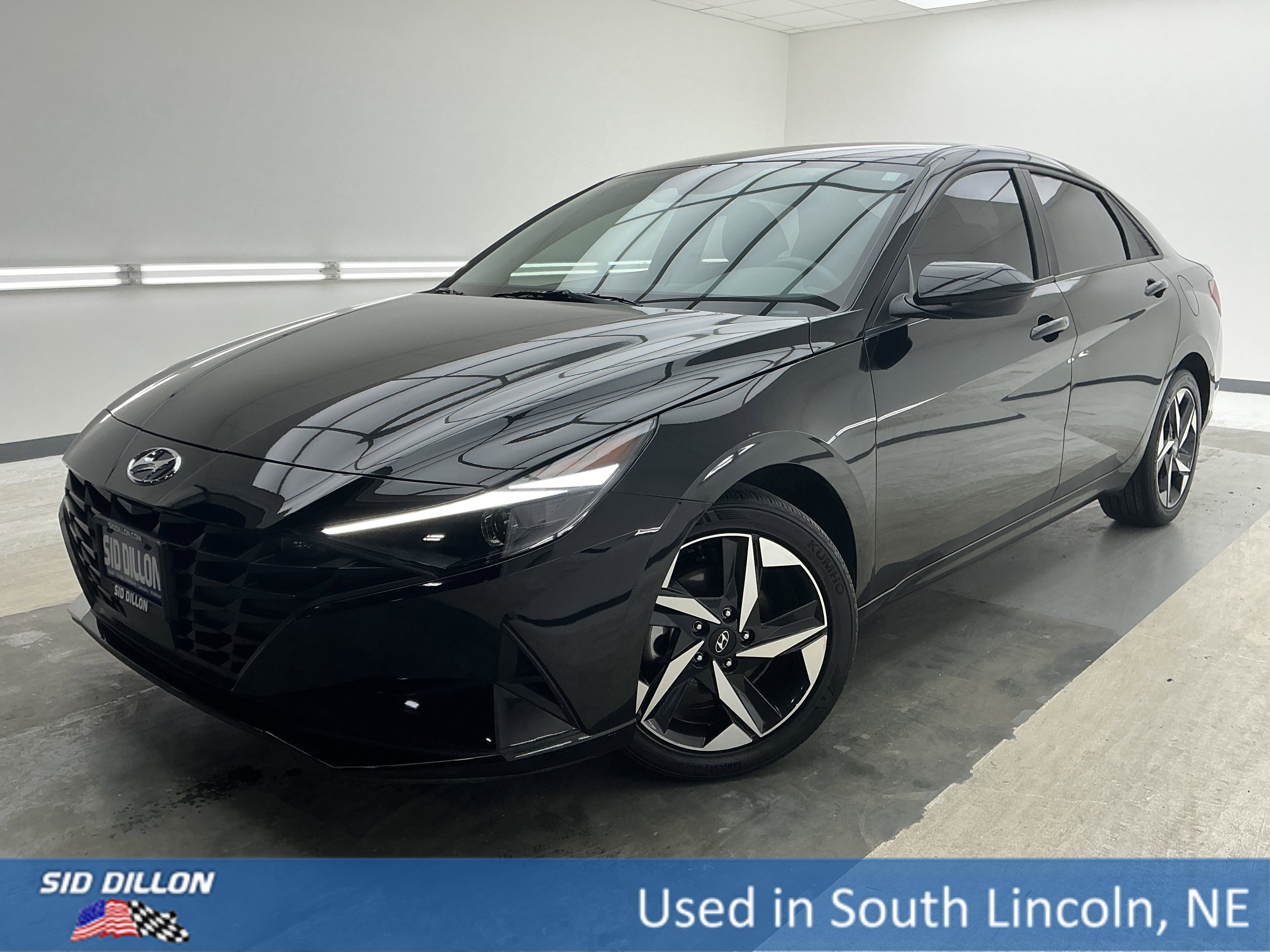 2023 Hyundai Elantra SEL's photo