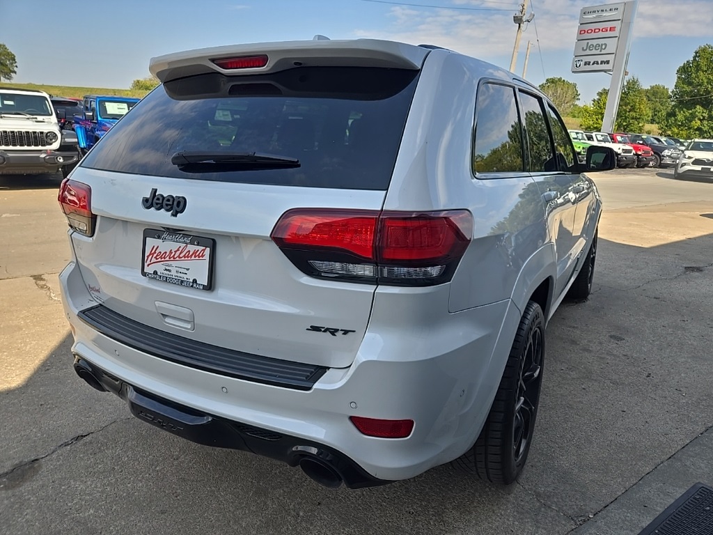 2017 Jeep Grand Cherokee SRT8 photo 9