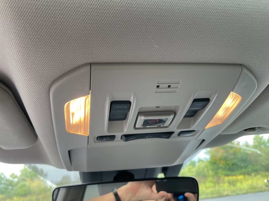 2020 Toyota Highlander Hybrid XLE photo 18