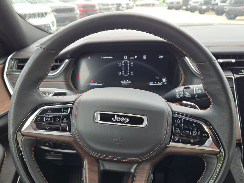 2024 Jeep Grand Cherokee L Summit photo 35