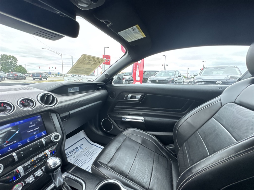 2021 Ford Mustang EcoBoost Premium photo 11