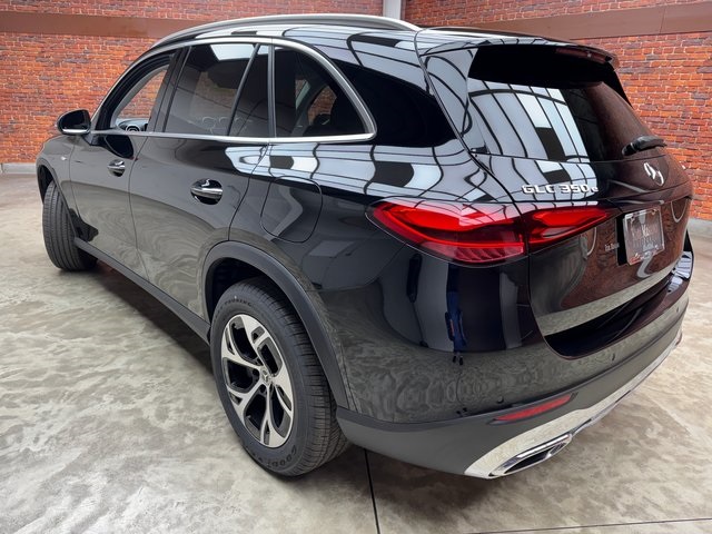2025 Mercedes Benz GLC 350e 4MATIC photo 3