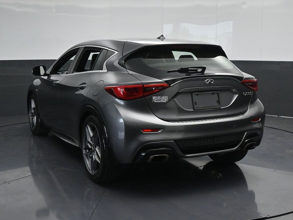 2018 Infiniti QX30 Sport photo 4