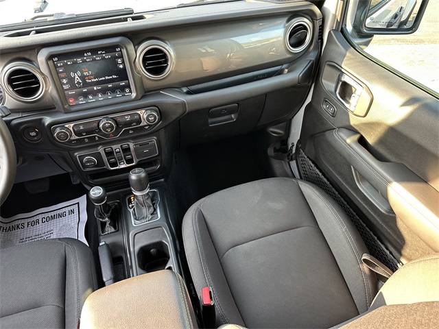 2023 Jeep Gladiator Overland photo 16