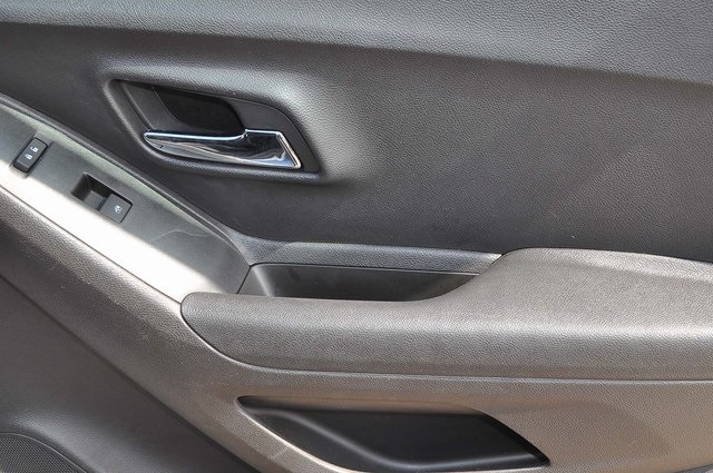 2020 Chevrolet Trax LT photo 22
